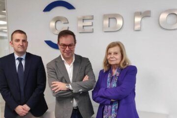 Carme Riera y Javier Sierra abanderan la lucha contra el gigante de la inteligencia artificial