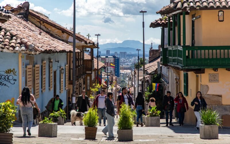 Bogotá: una cima del arte, la gastronomía y el (alegre) despiporre urbanístico