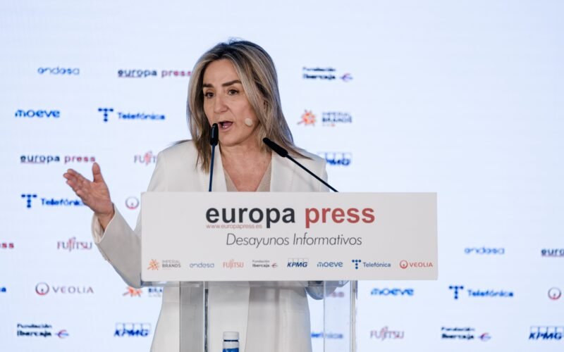 La ministra de Educación sobre el despliegue policial en institutos de Cataluña: “La Generalitat tiene que explicarlo”