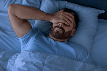 Alfredo Rodríguez-Muñoz, experto en sueño: «Dormir poco daña tanto al cerebro como consumir alcohol»