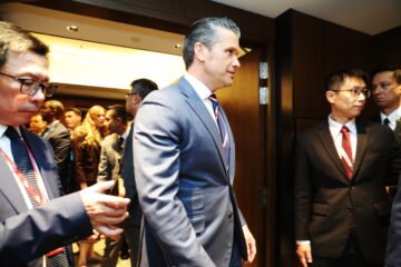 Hegseth suaviza su tono hacia China, pero reafirma el compromiso militar de EEUU con sus aliados del Pacífico