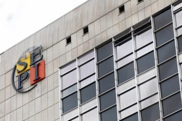 El fondo público que rescató a Plus Ultra: un gran salvavidas con alguna sombra