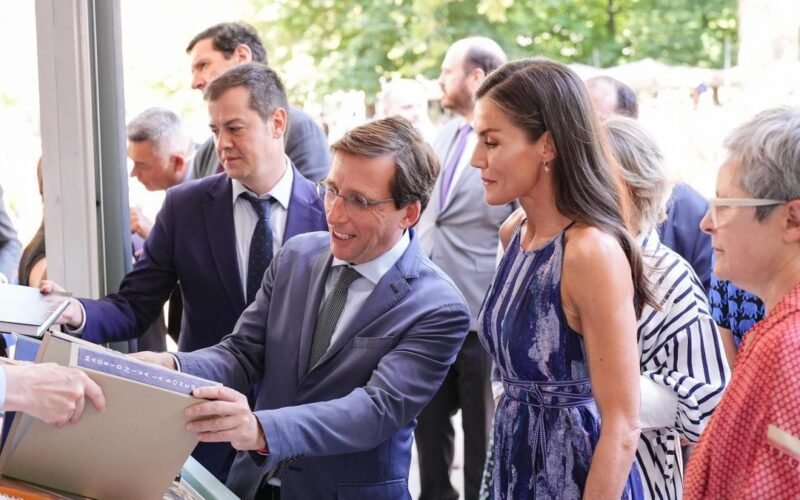 Arranca la Feria del Libro, pese a la preocupación por la visita del Papa