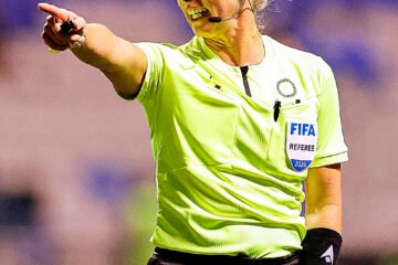 Tori Penso, la especialista en redes sociales que será la primera árbitra ‘made in USA’ en un Mundial
