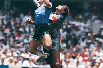 40 años de ‘La mano de Dios’ y ‘El gol del Siglo’, así lo contó Maradona: de «tengo un chichón en la frente» a «les robé la billetera a los ingleses»