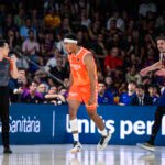 El Valencia Basket arrolla al Barça en el Palau, conquista su segunda liga y culmina una temporada para el recuerdo