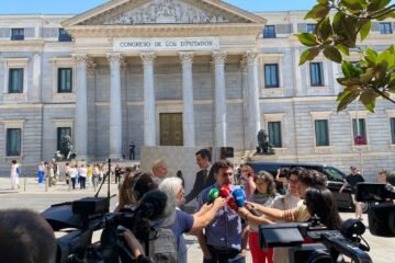 Un colectivo de víctimas de pederastia pide explicaciones a Bolaños por “la parálisis” de la reforma para que estos delitos no prescriban