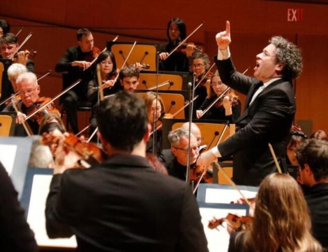 Gustavo Dudamel aplaza todos los conciertos en España por los terremotos en Venezuela