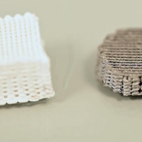 Científicos españoles crean un recubrimiento más resistente para implantes óseos impresos en 3D