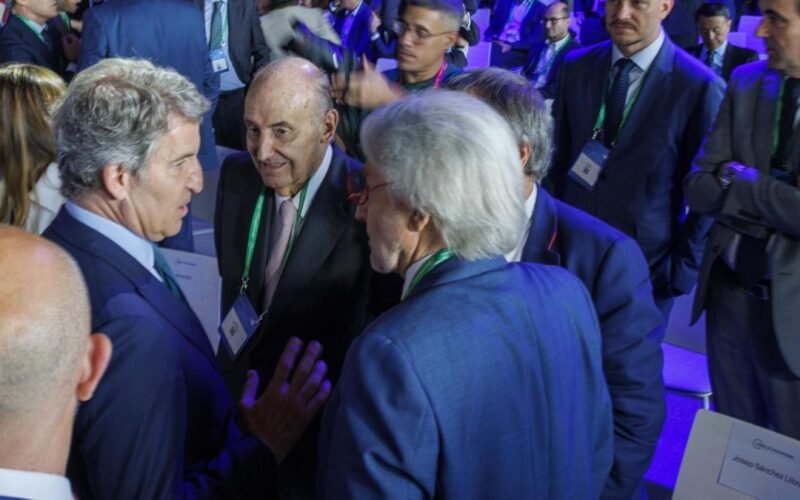 El cálculo de la burguesía catalana: sí al anticipo electoral; pero cercanía a Junts