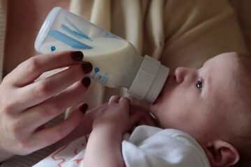 El accidente más nutritivo de la historia: cómo una botella cambió la infancia para siempre