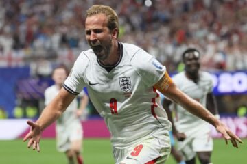 Harry Kane saca del entuerto a Inglaterra y la conduce al estadio Azteca