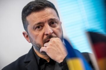 Zelenski releva a la primera ministra y remodela el Gobierno de Ucrania para potenciar las relaciones con la UE y EEUU