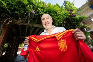 Manu Sarabia reclama sanar la herida: »Que ganen a Francia por Arconada y por el gol más injusto de la historia’