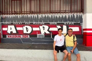 Vallecas se planta ante la gestión del Rayo: «El dinero está en el bolsillo de Martín Presa»