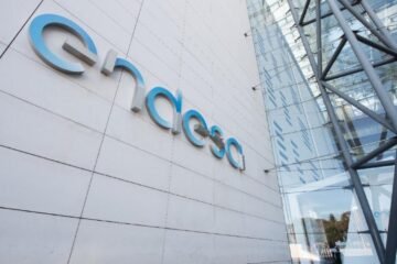 Endesa anuncia un plan de salidas voluntario para 230 trabajadores en España