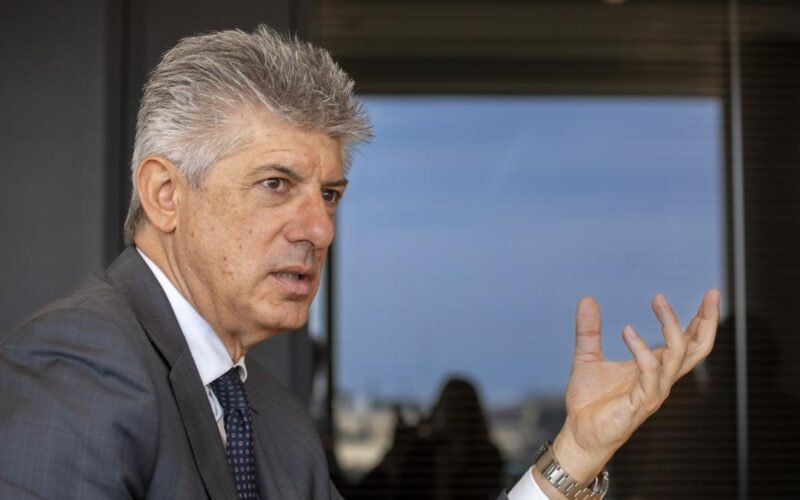 Cellnex ingresa 2.209 millones, un 3% más, y reduce las pérdidas hasta los 97 millones