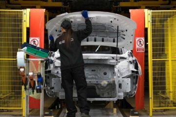 El motor en España vive su peor año en beneficios, con una caída del 56%, con el mayor nivel de inversión de su historia
