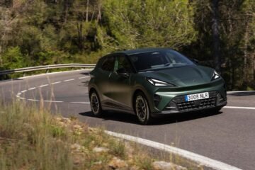 Nuevo CUPRA Raval, el eléctrico urbano fabricado en España con más de 400 km de autonomía eléctrica
