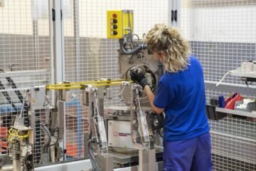 Casi la mitad del aumento salarial para corregir la inflación no llega al trabajador