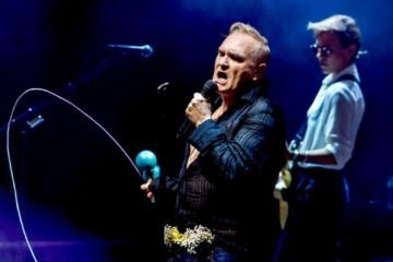 Morrissey invoca a la lluvia en Barcelona
