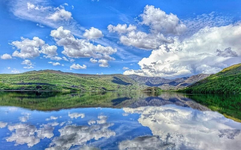 Sanabria, veraneo en el mayor lago de origen glaciar de España