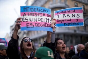 La propuesta del PP de exigir informes para el cambio de sexo en el registro implica recortar la ‘ley trans’: “Van a por nuestros derechos”