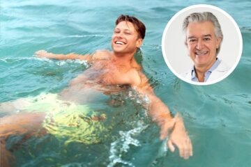 Jesús Vázquez, médico: «El error que comete casi todo el mundo cuando va a la playa es salir del agua demasiado pronto. Quédate por lo menos media hora»
