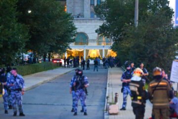 El general ruso de la matanza de Bucha, probable objetivo de la explosión en un restaurante en Moscú que mató a tres personas