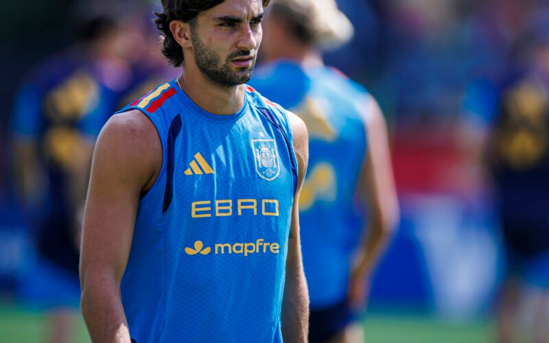 Ferran Torres, una ‘rockstar’ de gira por Estados Unidos, deja abierto su futuro: «Estoy esperando a tomar la decisión adecuada»