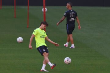 Un Atlético sin Julián Álvarez y con ‘portazo’ de Simeone a su salida: «No ha lugar»