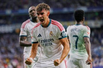 Los seis meses que cambiaron la vida de Carlos Espí: «Es Joselu Jr., un bicho»