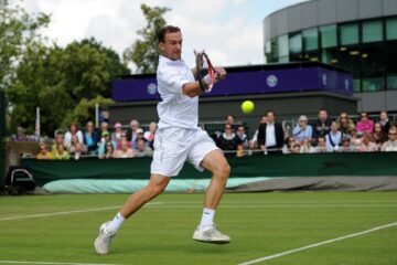 Conor Niland y la otra cara del tenis: «Crucé Uzbekistán en un taxi a toda pastilla para acabar perdiendo en primera ronda de un challenger»