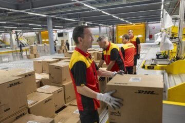 España ya envía más paquetes que cartas