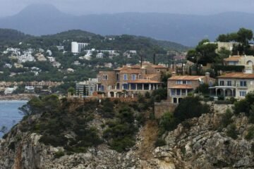 Los extranjeros miran a Andalucía y el norte para comprar vivienda en la costa