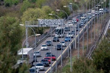 La DGT lanza un aviso por el eclipse: 1,5 millones de desplazamientos y nada de parar en el arcén