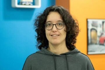Mireia Brunet, profesora de autoescuela: “Prefiero mil veces que el coche se cale a que el alumno se descontrole por no mirar a su alrededor”