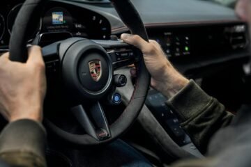 Seis coches eléctricos que quieren emular las sensaciones de conducción de los de gasolina
