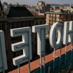 Perdido en la habitación de un hotel