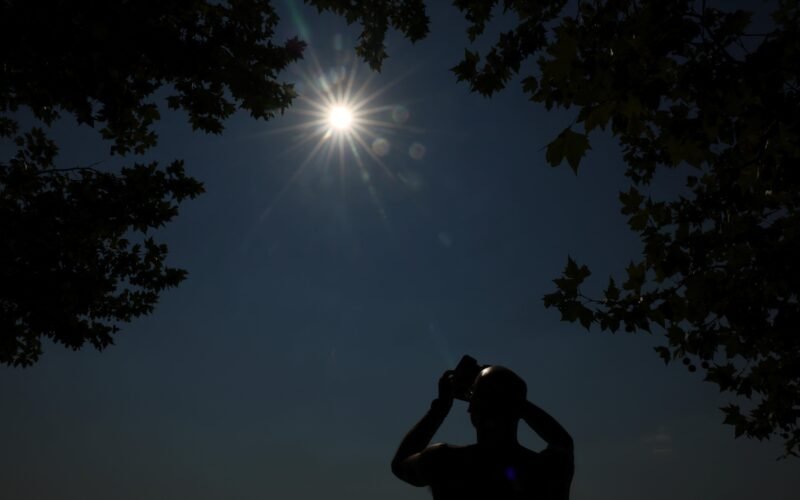El eclipse conquista el corazón de España
