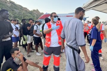 Arranca una semana clave para la crisis sanitaria de Ceuta, entre el ruido y la gestión