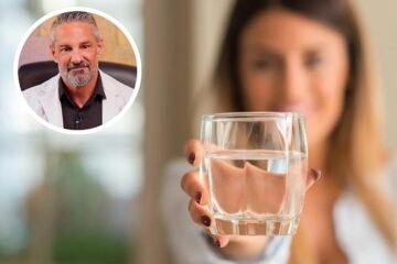 David Céspedes, experto en longevidad: «El agua adelgaza porque es saciante. Si tomas medio litro antes de comer, comerás menos»