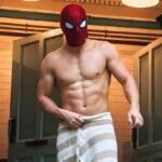 Un ‘hombre araña’ en el gimnasio: así se preparó Tom Holland para ser Spiderman