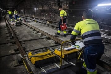 Catalunya lidera la pérdida de empleo en un mal agosto y nota también la regularización