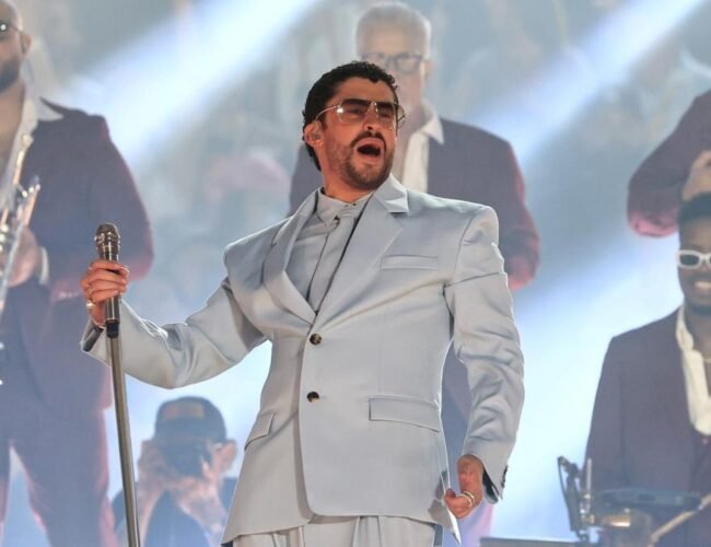 Bad Bunny gana su primer Emmy gracias a su show en el descanso de la Super Bowl