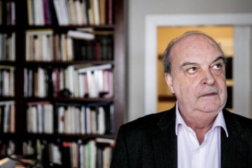 Enrique Vila-Matas gana el Nacional de las Letras