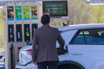 La inflación se mantiene en el 4,9% en octubre por la contención de precio de los combustibles