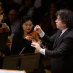 La liaison americana de Gustavo Dudamel y la New York Phil levanta al público de Barcelona